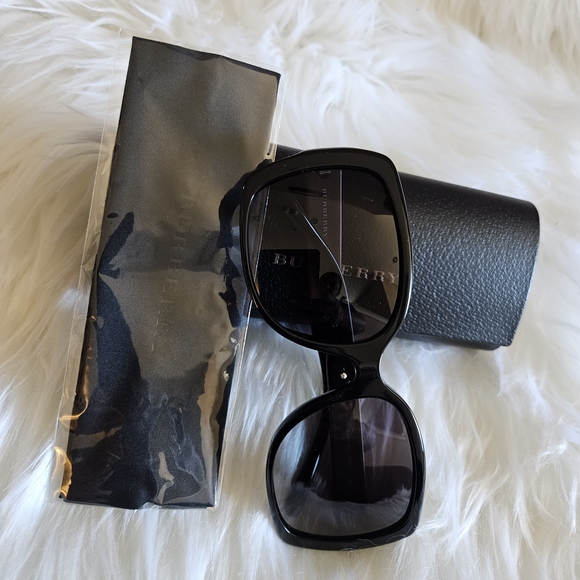 Burberry Black and Gold Sunglasses - Picture 2 of 5